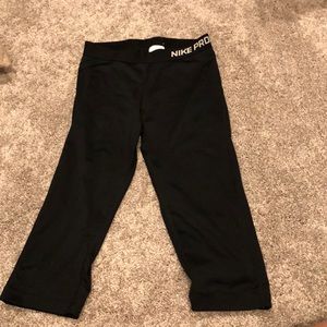 Cropped Nike pro leggings